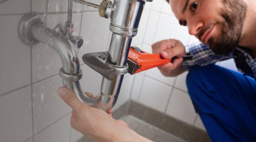 Professional same day plumber services in Courtland, KS